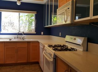 3153 Woods Cir, Davis, CA 95616