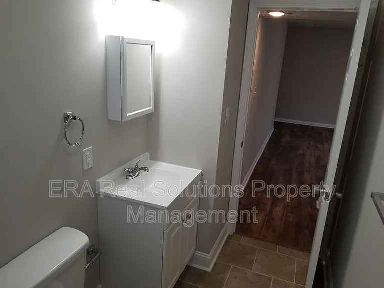 918 Rarig Ave #A — Photo 11