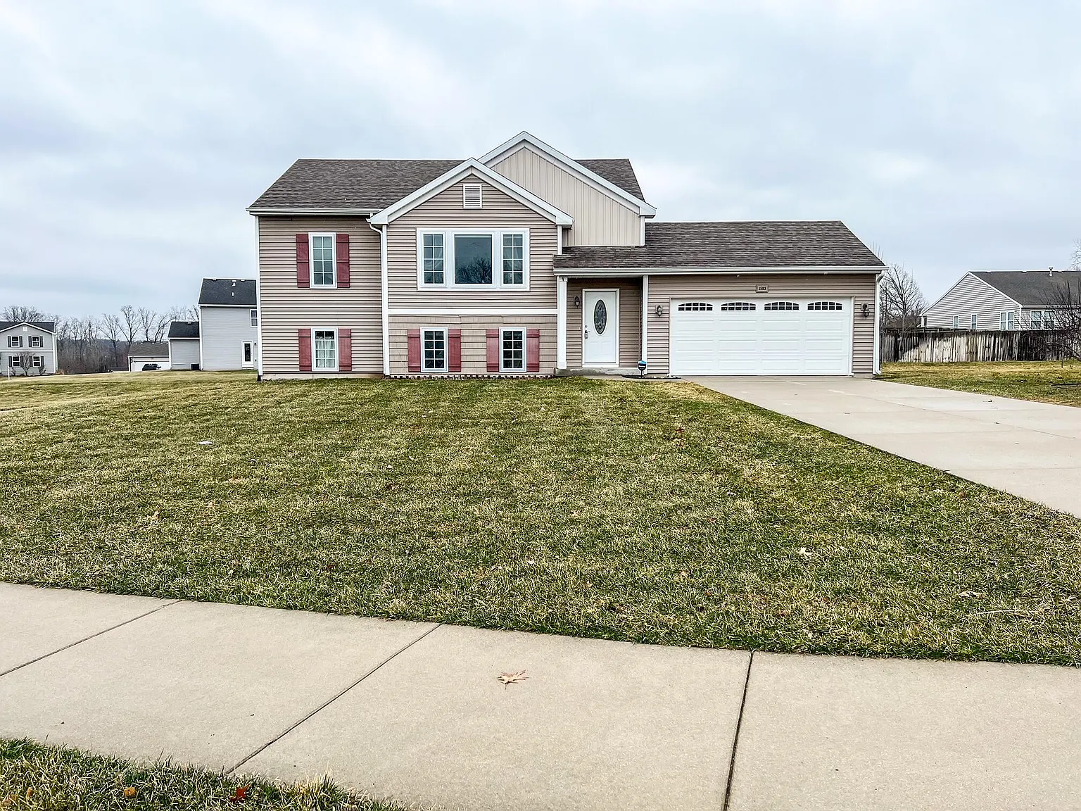 1503 Tillingsdale Dr photo 1