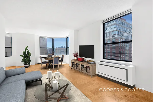 Rented by Cooper & Cooper Real Estate | media 22