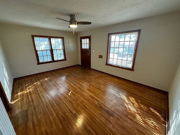 5th image of 1411 S Ong St Unit B