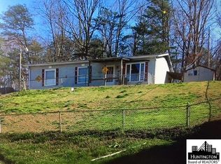 117 Wilarose Dr, Hurricane, WV 25526
