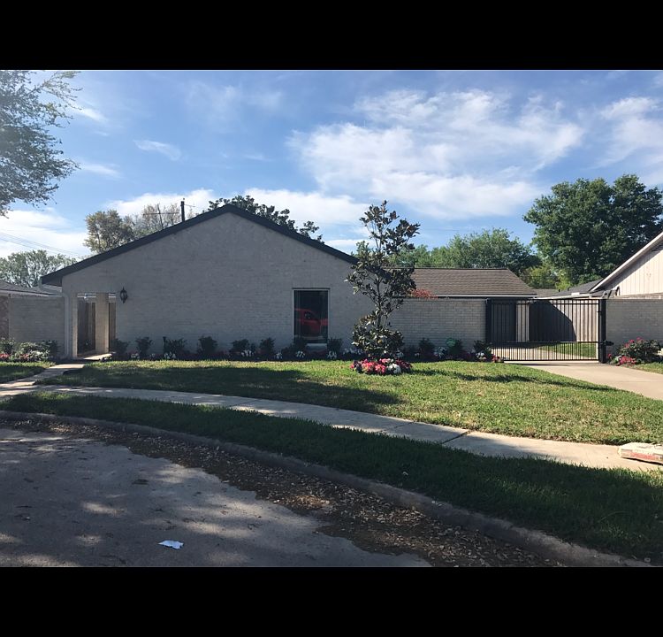 1st image of 7607 Braesglen Dr