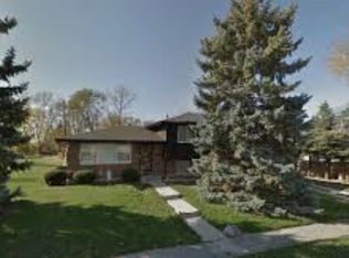 1100 Theodore St, Crest Hill, IL 60403