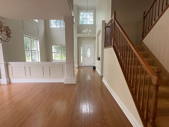 5th image of 572 E Delgado Dr