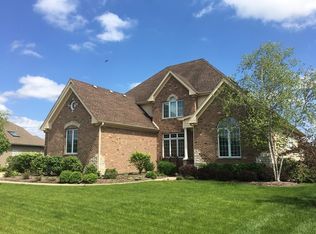 597 Iris Ct, Crystal Lake, IL 60014