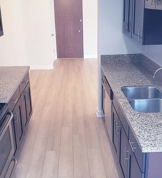 Encino Grand Manor — Photo 14