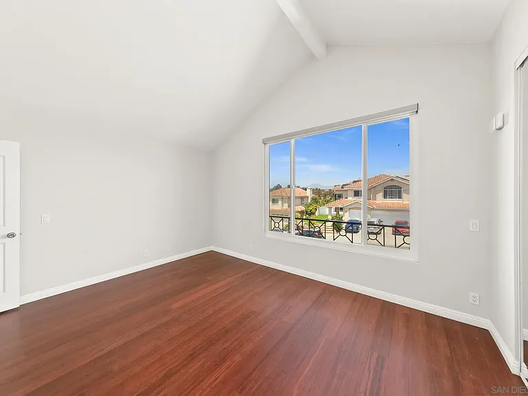 1068 Pacific Hill St — Photo 49