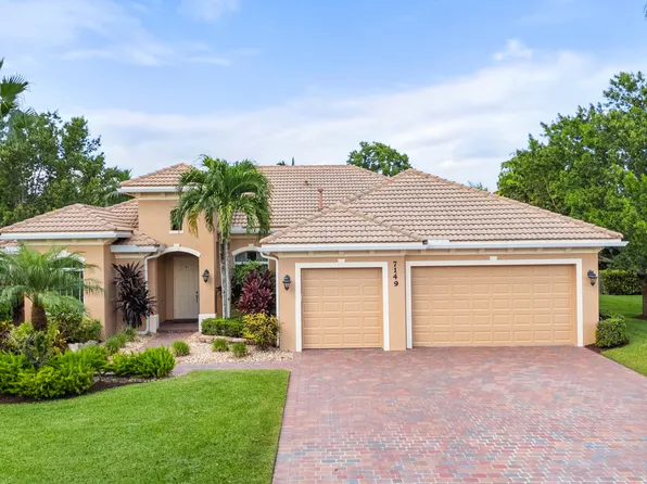 7149 SE Pierre Circle, Stuart, FL 34997