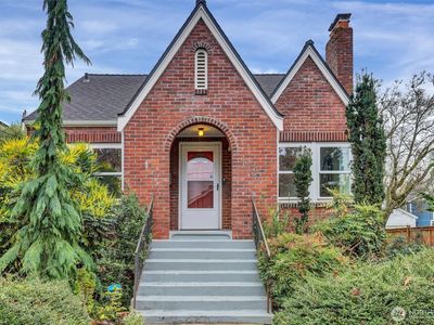 6616 Flora Avenue S, Seattle, WA, 98108