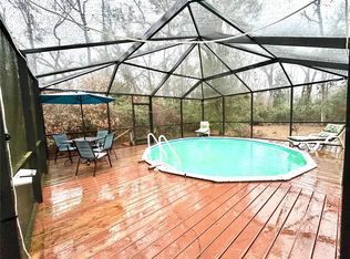 1074 SW Newark Dr, Fort White, FL 32038