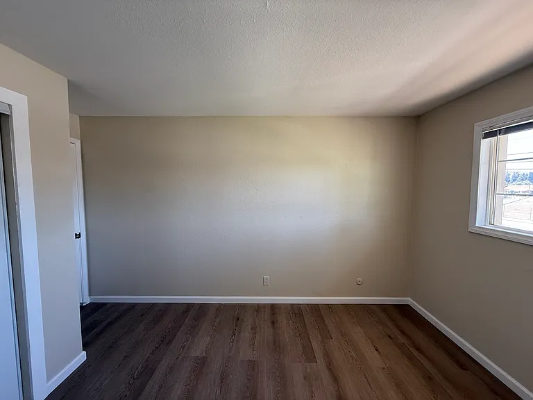 10652 Collett Ave #3 — Photo 20