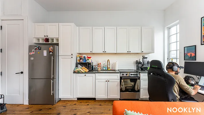 Rented by Nooklyn NYC LLC | media 14