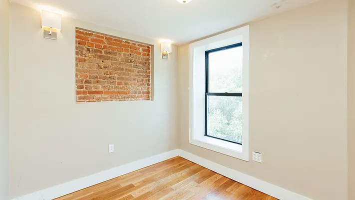 Rented by Nooklyn NYC LLC | media 3