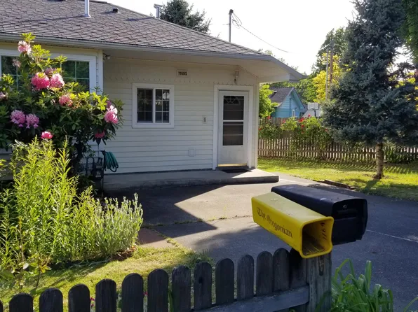 11695 SW Greenburg Rd #1, Portland, OR 97223