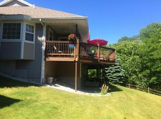 357 Lighthouse Way S, Manistee, MI 49660