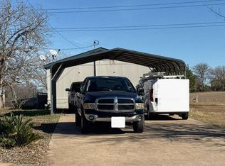 412 Carver St, Lockhart, TX 78644