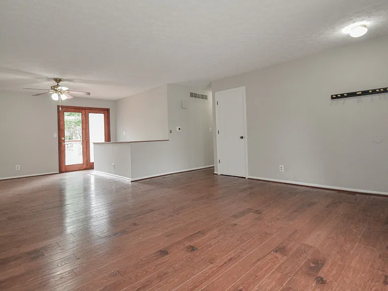 1567 Meadow Hill Ct — Photo 11