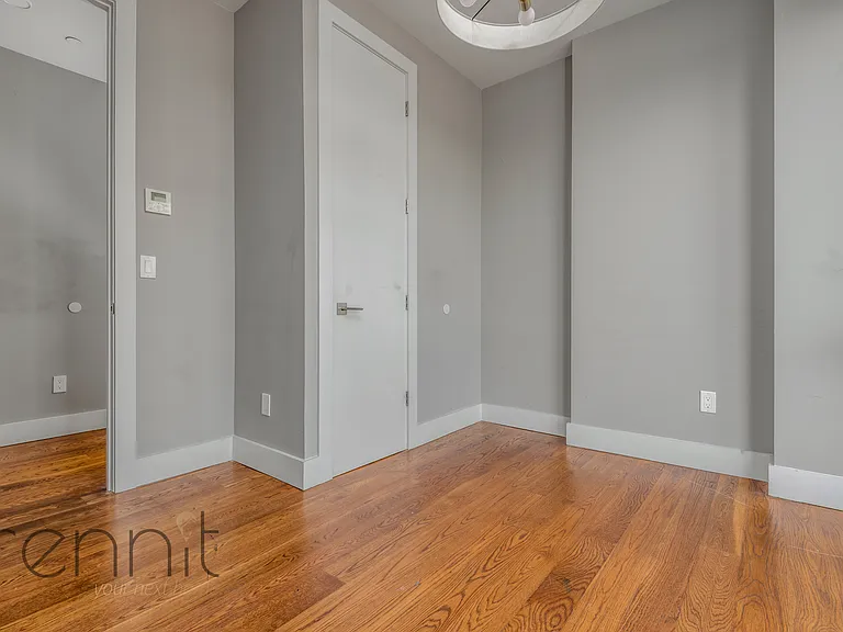 853 Lexington Ave #2A — Photo 10