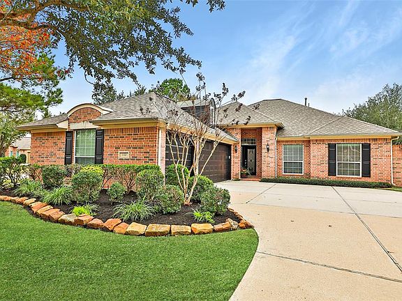 This patio home section consists of 105 patio homes on 6 interior streets. Only one way in, and one way out offering a very low traffic section of Gleannloch Farms. Although not a designated senior living section, most residents are over 65.