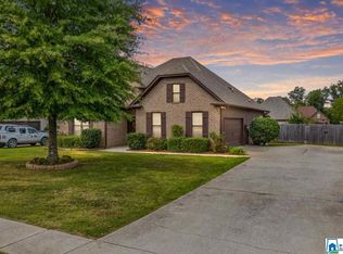 853 Barkley Dr, Alabaster, AL 35007
