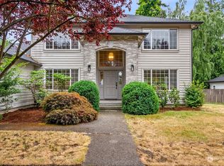 16830 Spruce Way, Lynnwood, WA