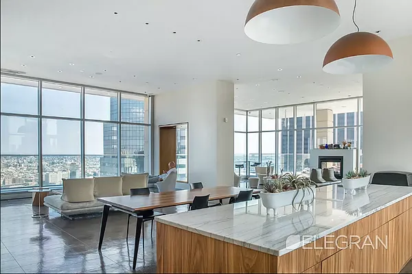 Rented by (Legacy) Elegran | media 15