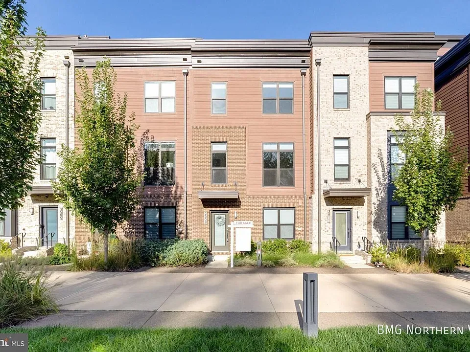 3509 Sutton Heights Cir