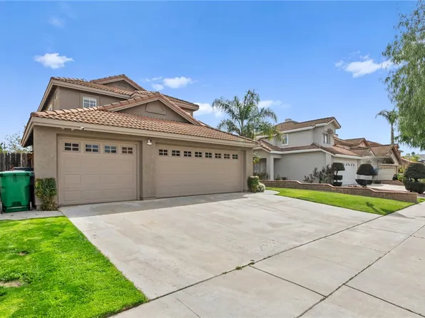 413 Arthur Cir, Corona, CA 92879