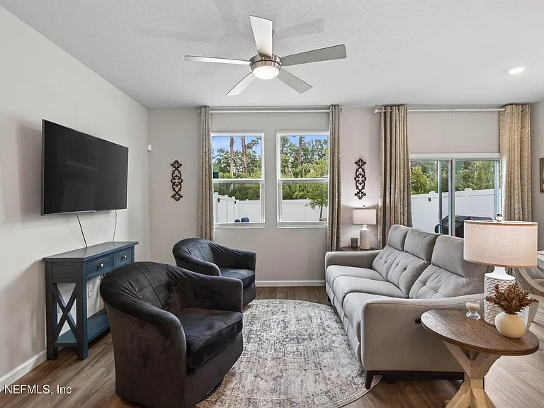 14532 Macadamia Ln — Photo 16