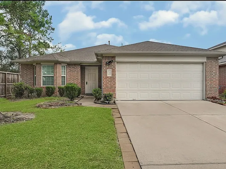10230 Canyon Rose Ln — Photo 1