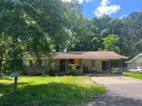 205 Elizabeth Ave, Petal, MS 39465