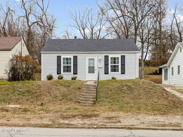 1303 E Elm St, Jefferson City, MO 65101