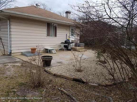 5th image of 107 Charlotteville Dr S