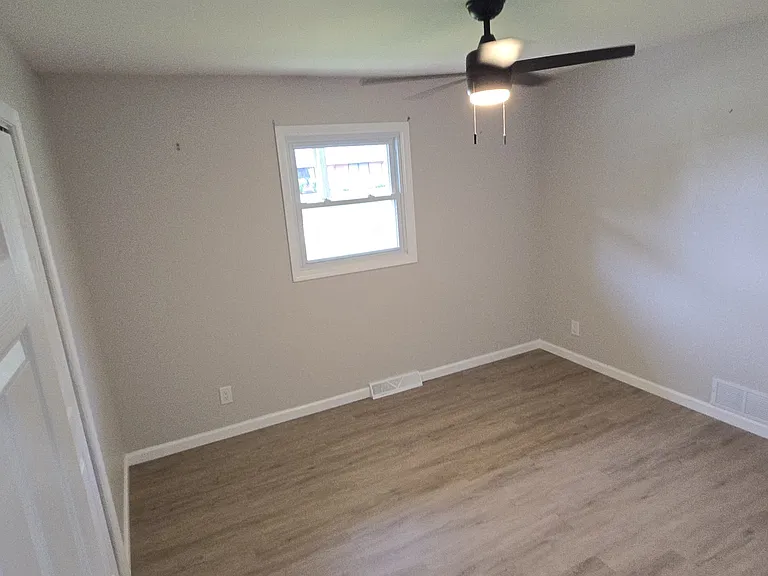 5625 Knollwood Rd — Photo 12
