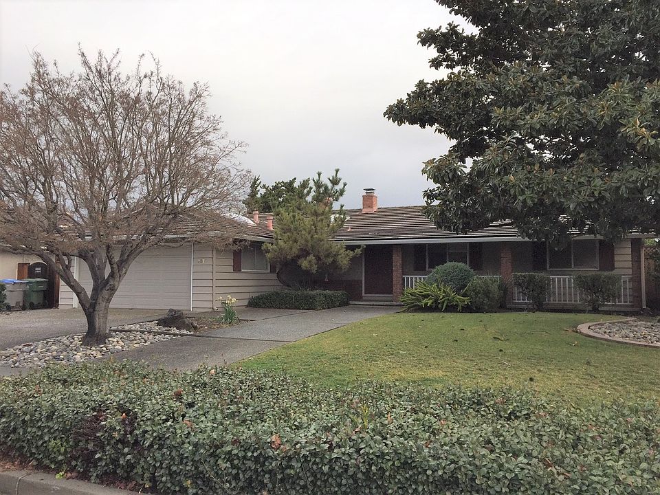 1st image of 2372 Heritage Dr