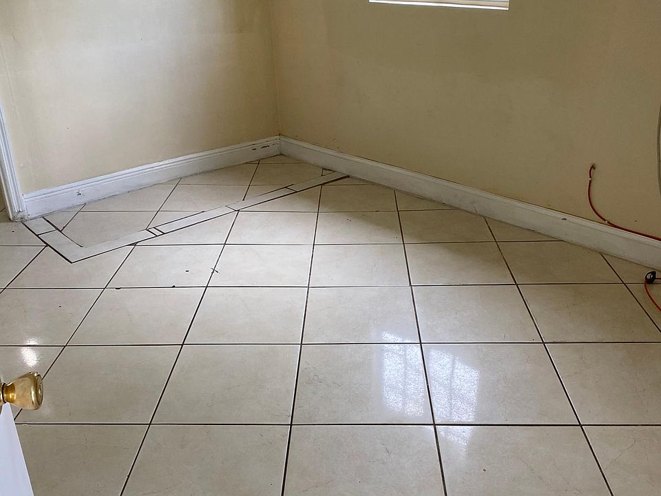 1st image of 7440 NW 31st Ave