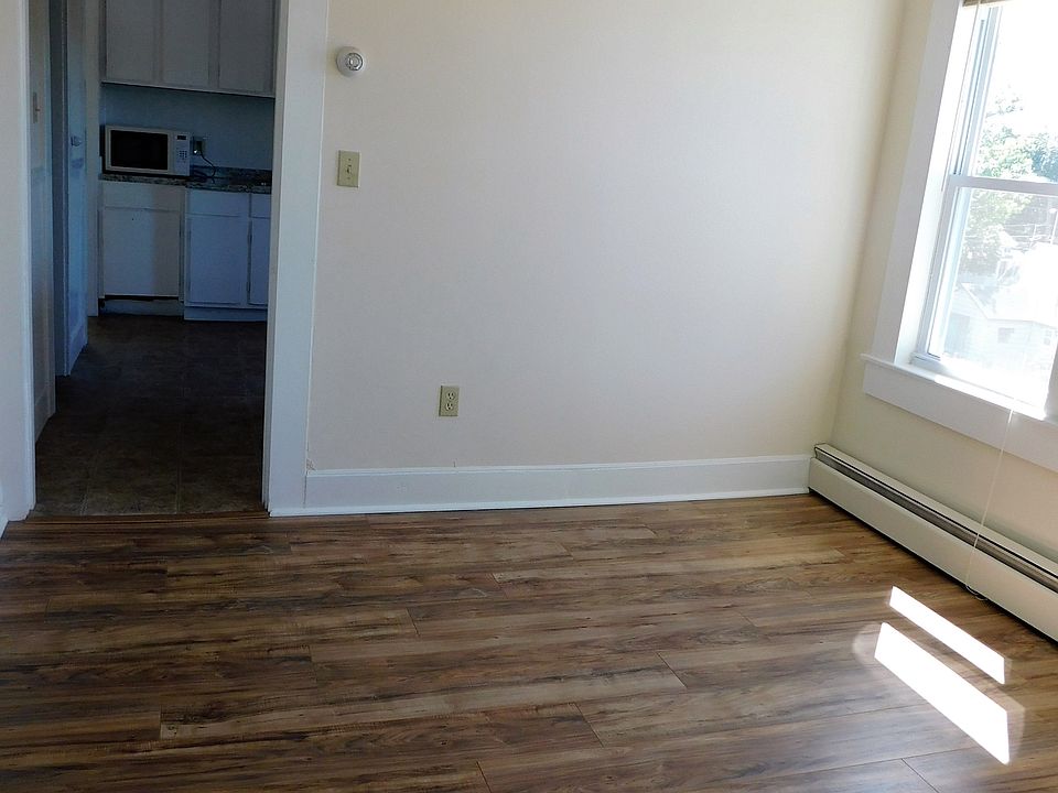 17 Delmont Ave, Lowell, MA 01852 Zillow