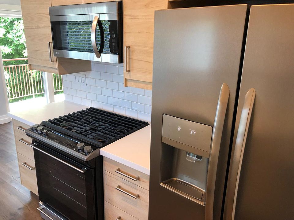 1st image of 13435 Burbank Blvd APT 12