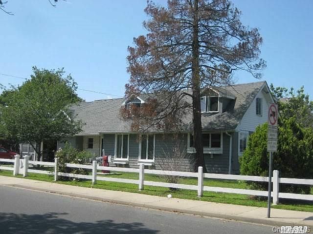 1st image of 129 E Cortland Avenue