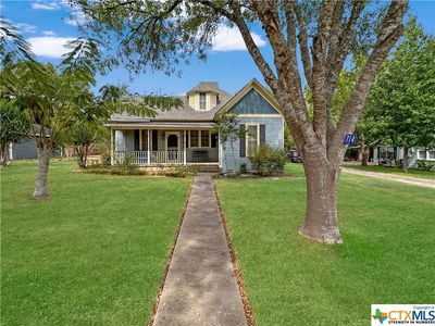714 S Faires St, Flatonia, TX, 78941