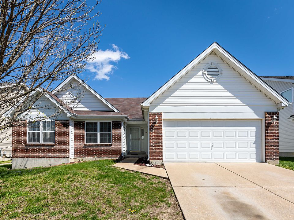 1st image of 132 Jost Manor Dr