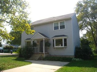 725 Pennsylvania Ave, Palmyra, NJ 08065