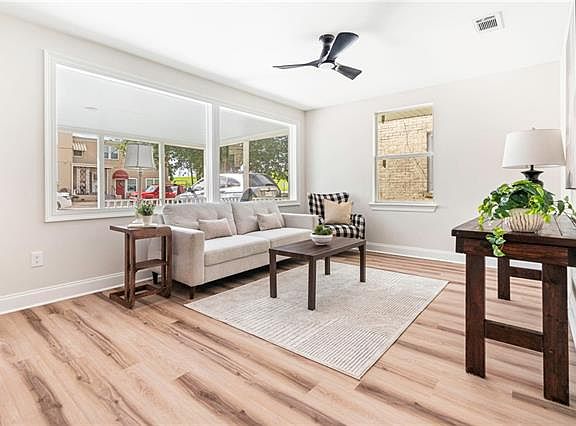 4th image of 110 Jules Ave