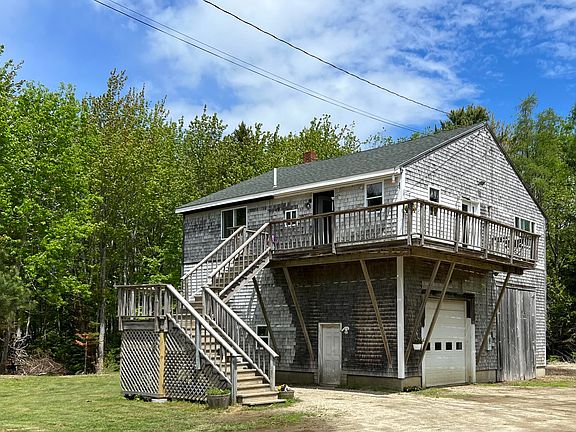 3rd image of 205 Range Road