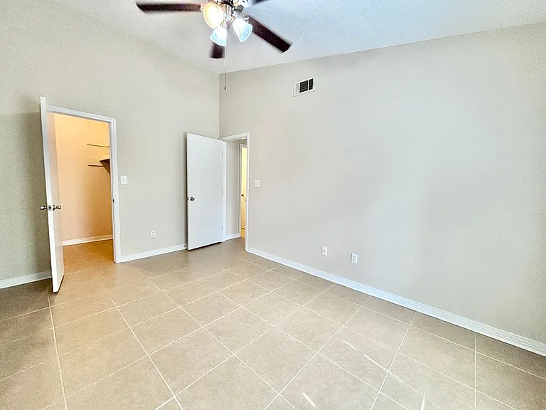 9345 Chisholm Rd #R2 — Photo 12