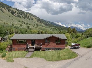 900 Upper Cache Creek Dr, Jackson, WY 83001