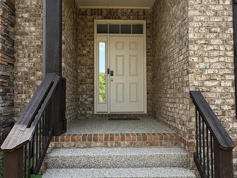 3020 Yellow Brick Ct — Photo 6
