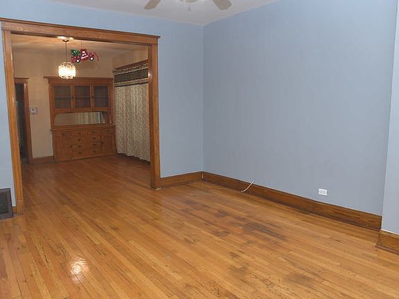 4th image of 1012 N Trumbull Ave Floor 2