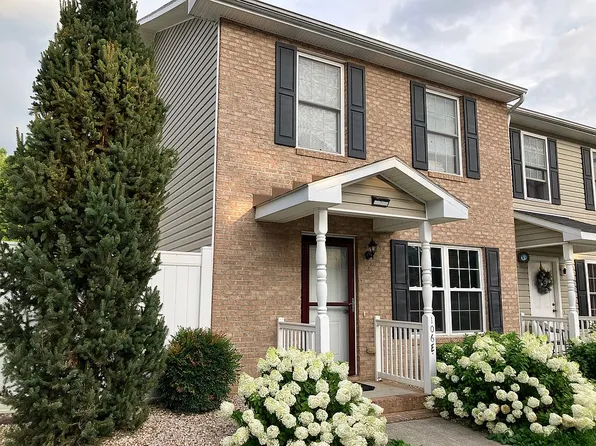 106 12th St, Grottoes, VA 24441
